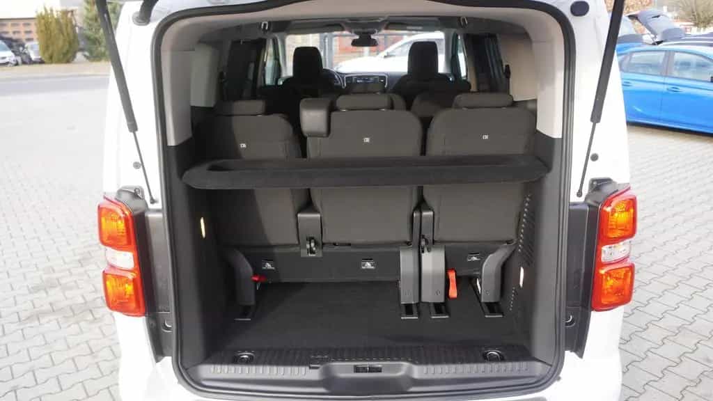 Toyota Proace (Verso) Proace Verso 2.0 D-4D Family Navi PDC Kamera 07/2018-photo-27