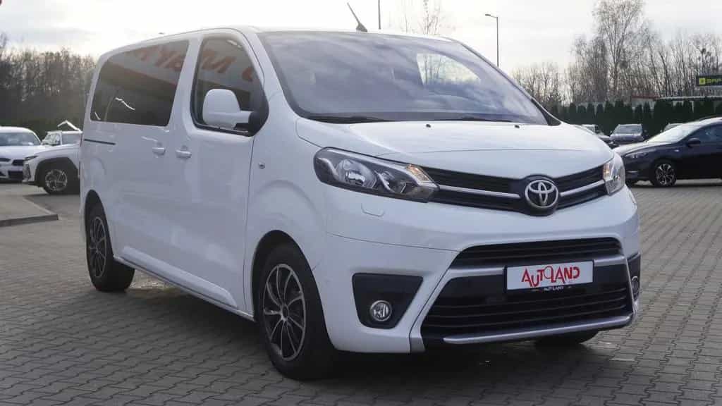 Toyota Proace (Verso) Proace Verso 2.0 D-4D Family Navi PDC Kamera 07/2018-photo-3