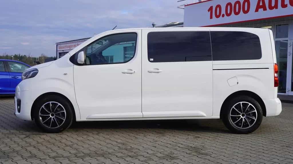 Toyota Proace (Verso) Proace Verso 2.0 D-4D Family Navi PDC Kamera 07/2018-photo-4
