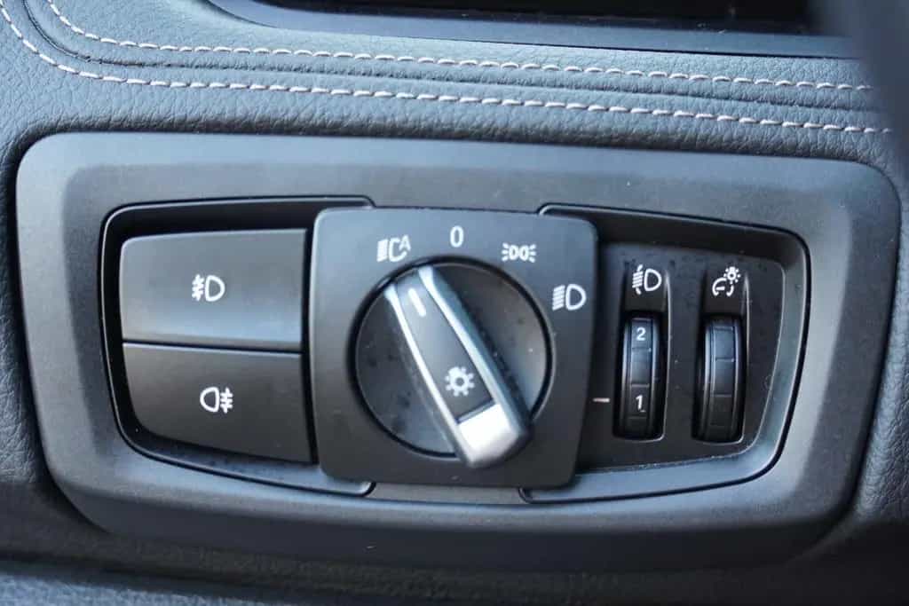 BMW 218 i Luxury Line LED Navi Tempomat Leder PDC 11/2020-photo-13