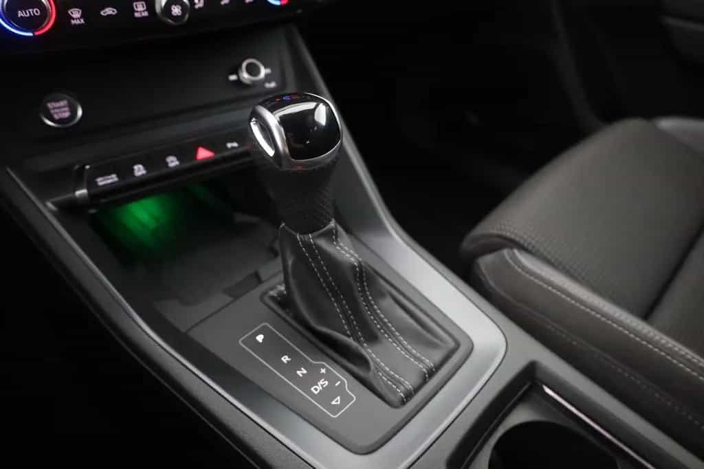 Audi Q3 35 TFSI S-Tronic S-Line LED Sitzheizung AHK 03/2019-photo-12
