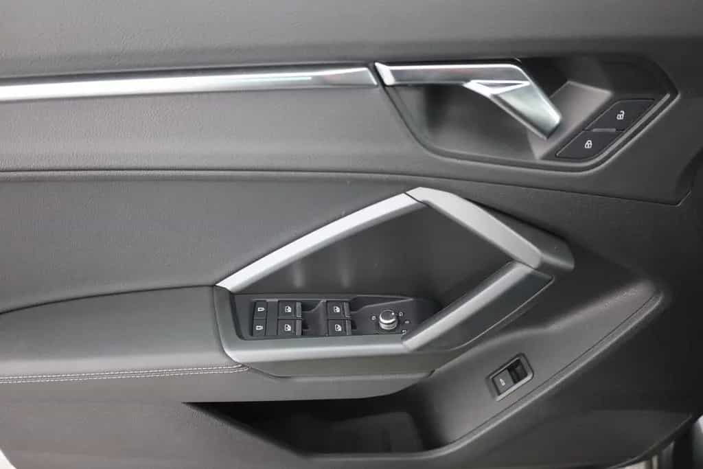 Audi Q3 35 TFSI S-Tronic S-Line LED Sitzheizung AHK 03/2019-photo-20