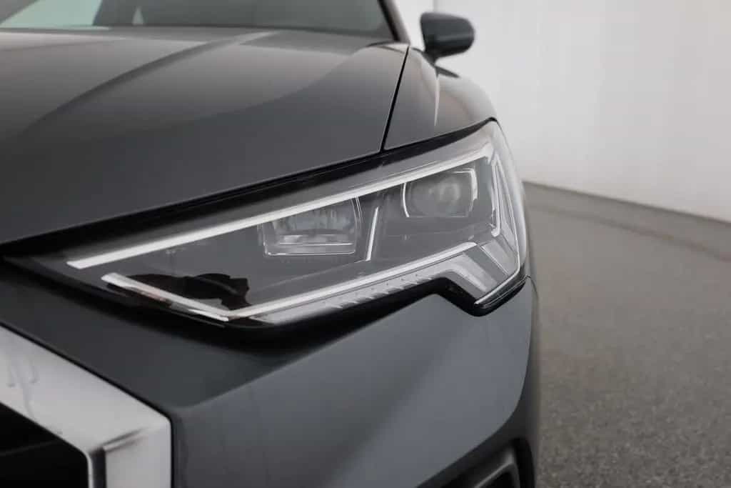 Audi Q3 35 TFSI S-Tronic S-Line LED Sitzheizung AHK 03/2019-photo-29