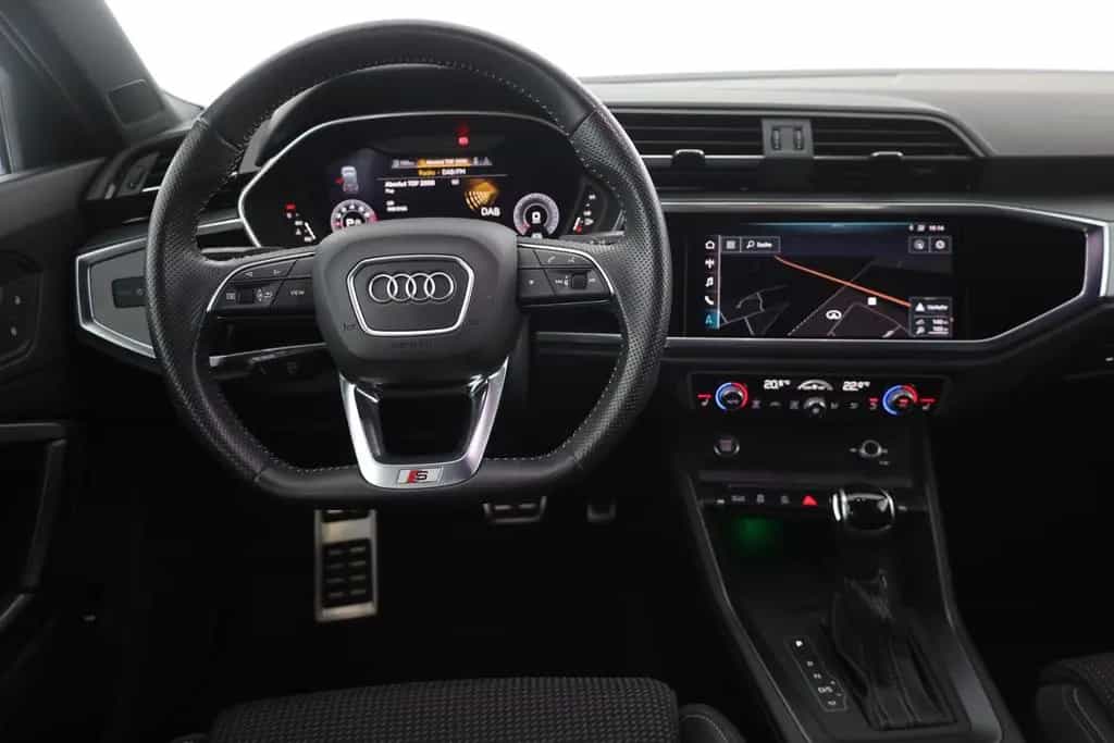 Audi Q3 35 TFSI S-Tronic S-Line LED Sitzheizung AHK 03/2019-photo-9