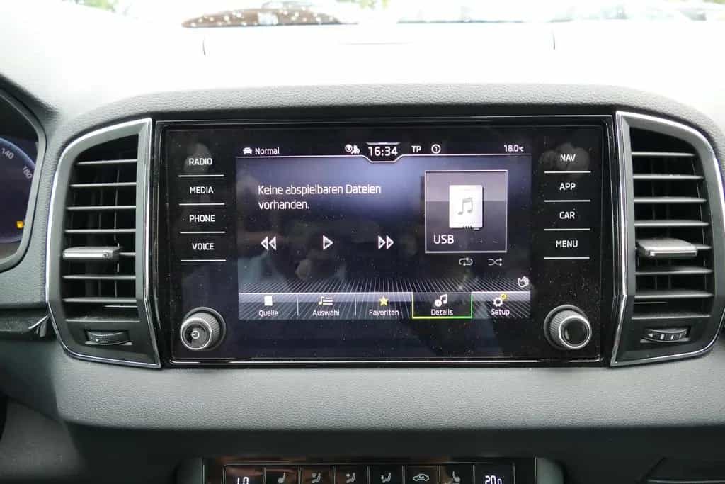Skoda Karoq 1.5 16V TSI Style LED Navi Kamera PDC USB 07/2022-photo-13