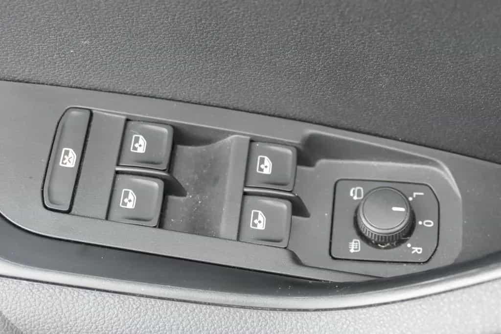 Skoda Karoq 1.5 16V TSI Style LED Navi Kamera PDC USB 07/2022-photo-20