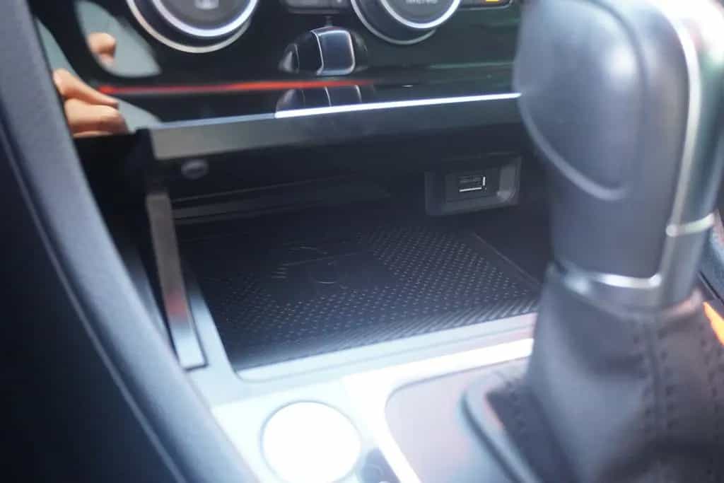 Volkswagen Golf VII 1.5 TSI LED Navi Panorama ACC Totwinkel 04/2019-photo-29