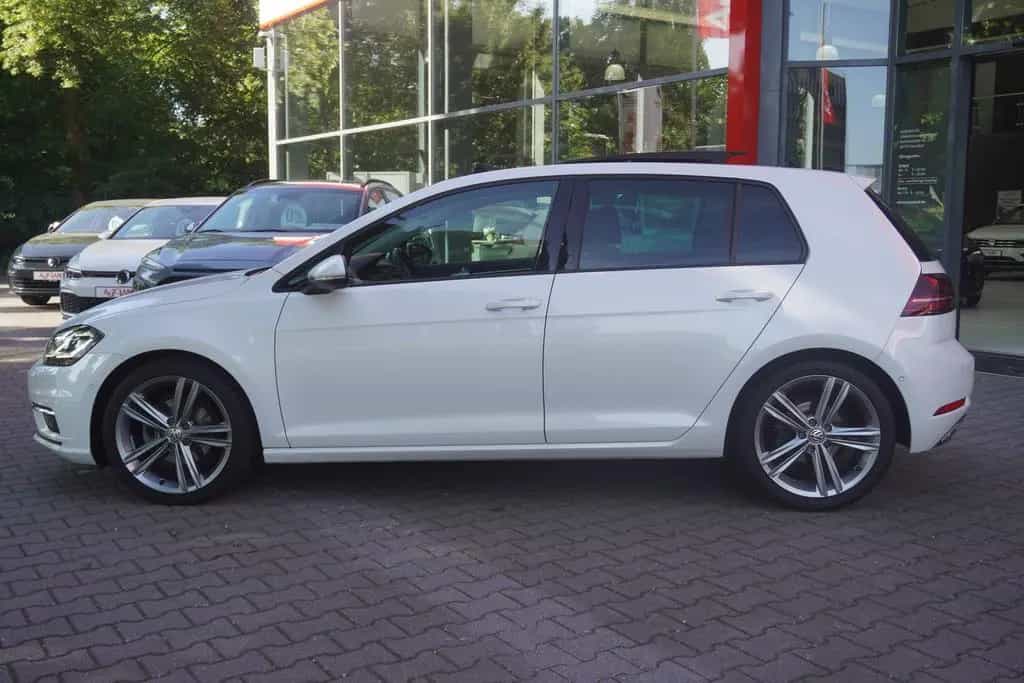 Volkswagen Golf VII 1.5 TSI LED Navi Panorama ACC Totwinkel 04/2019-photo-8