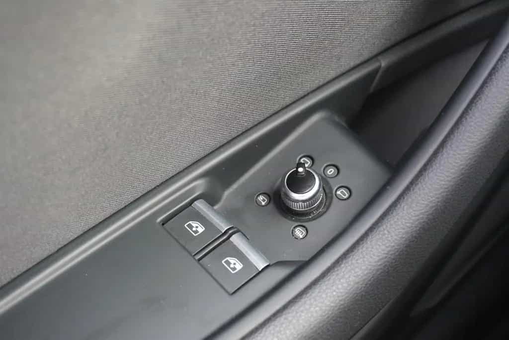 Audi A5 Coupe 2.0 TDI Schiebedach Sitzheizung PDC 07/2018-photo-19