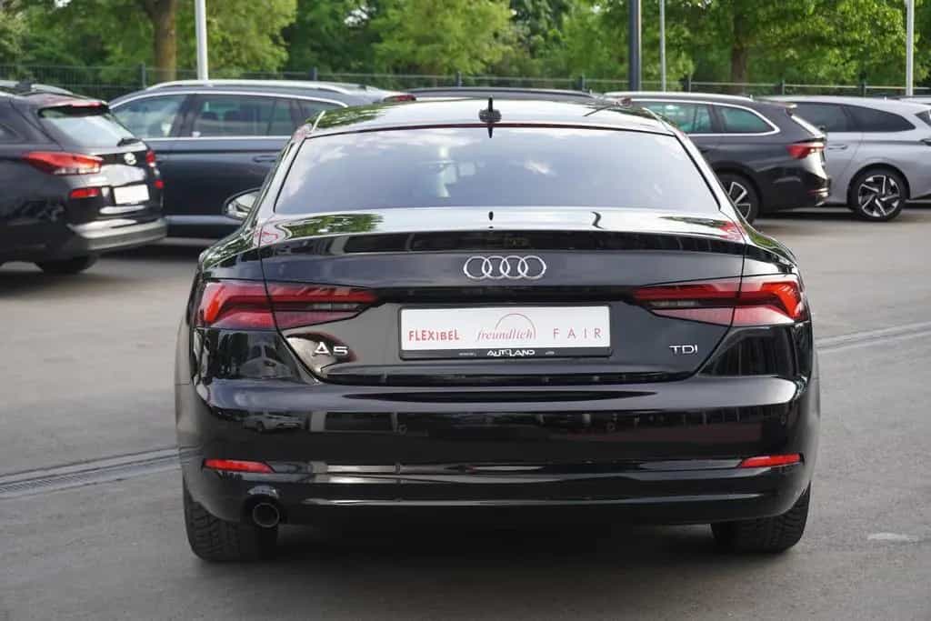 Audi A5 Coupe 2.0 TDI Schiebedach Sitzheizung PDC 07/2018-photo-2