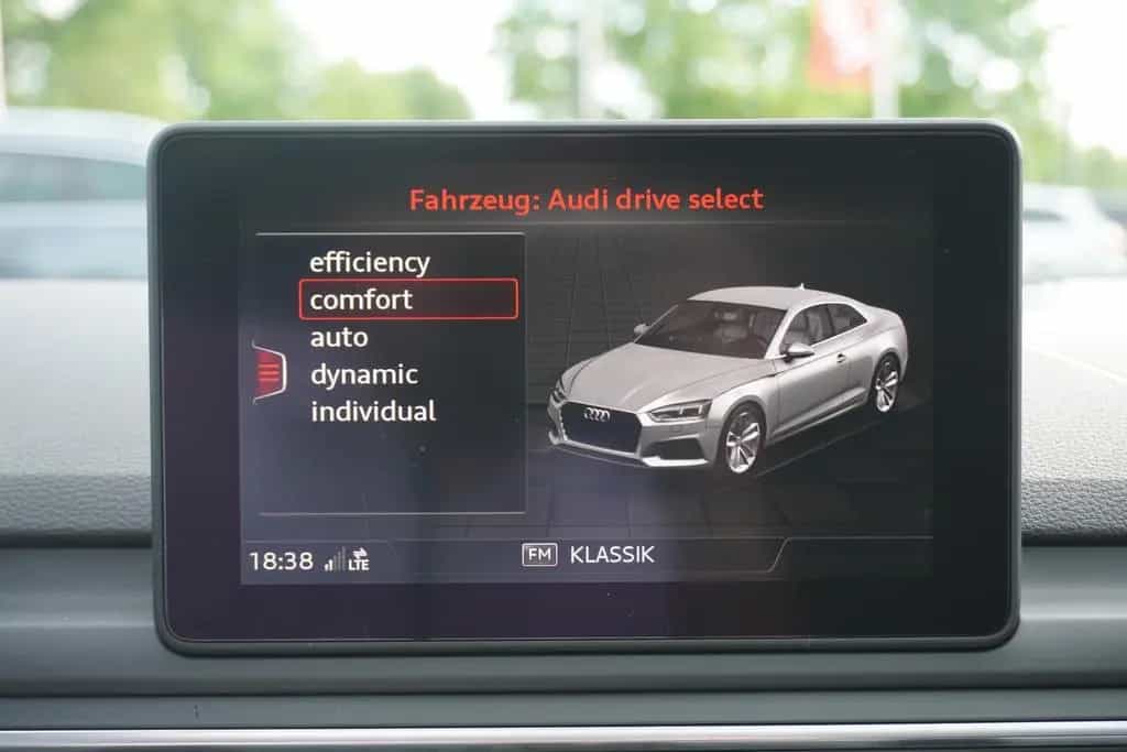 Audi A5 Coupe 2.0 TDI Schiebedach Sitzheizung PDC 07/2018-photo-26