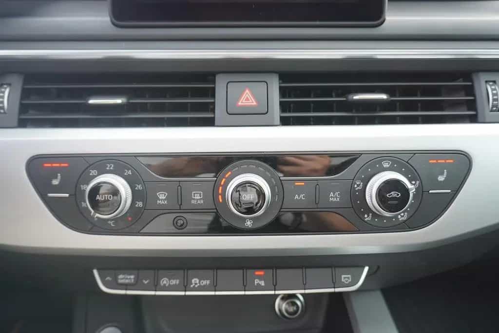 Audi A5 Coupe 2.0 TDI Schiebedach Sitzheizung PDC 07/2018-photo-29