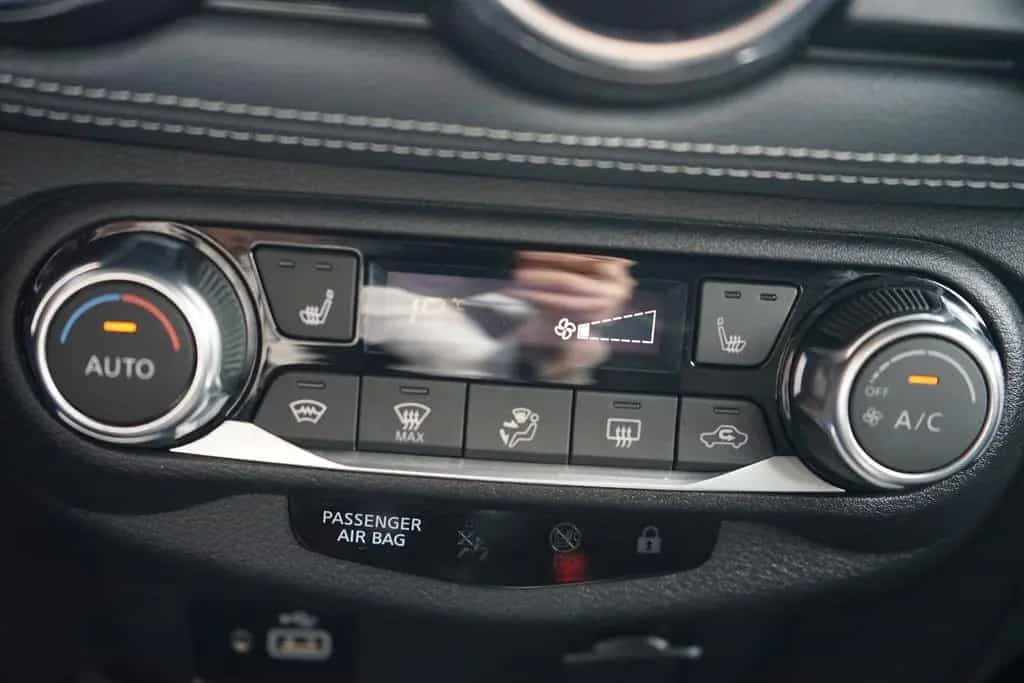 Nissan Juke 1.0 DIG-T Enigma Navi LED Kamera Klimaaut. 01/2021-photo-17
