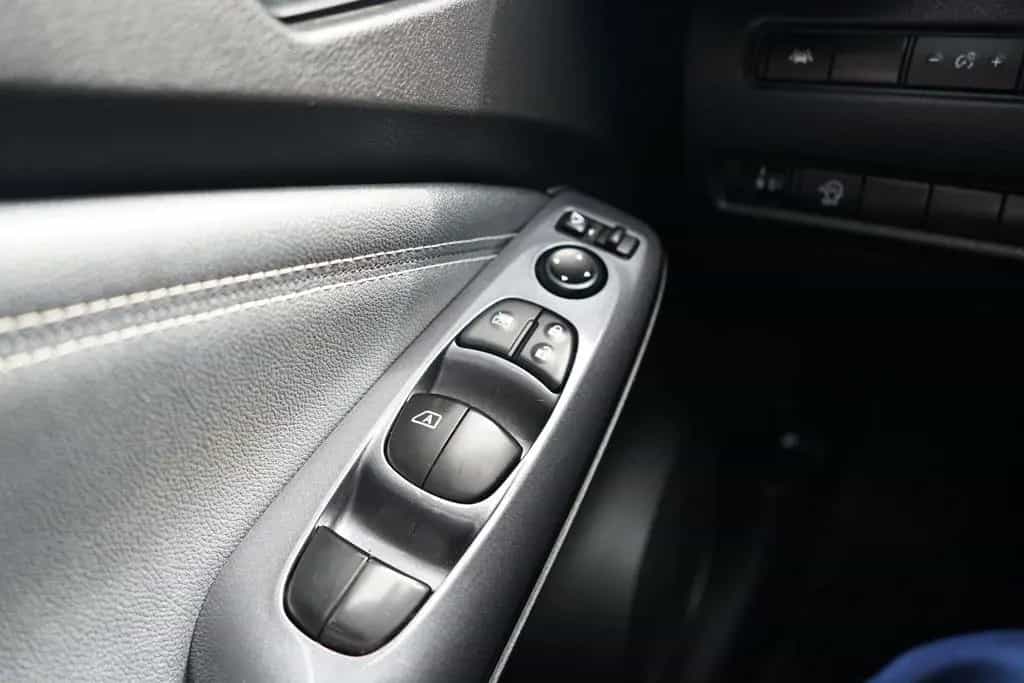 Nissan Juke 1.0 DIG-T Enigma Navi LED Kamera Klimaaut. 01/2021-photo-27