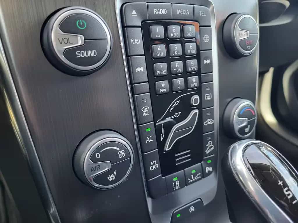 Volvo V40 Cross Country You! AWD,Standheizung 11/2014-photo-11