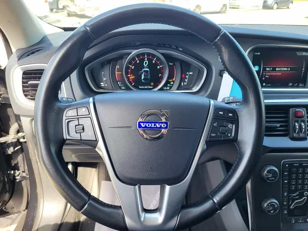 Volvo V40 Cross Country You! AWD,Standheizung 11/2014-photo-23