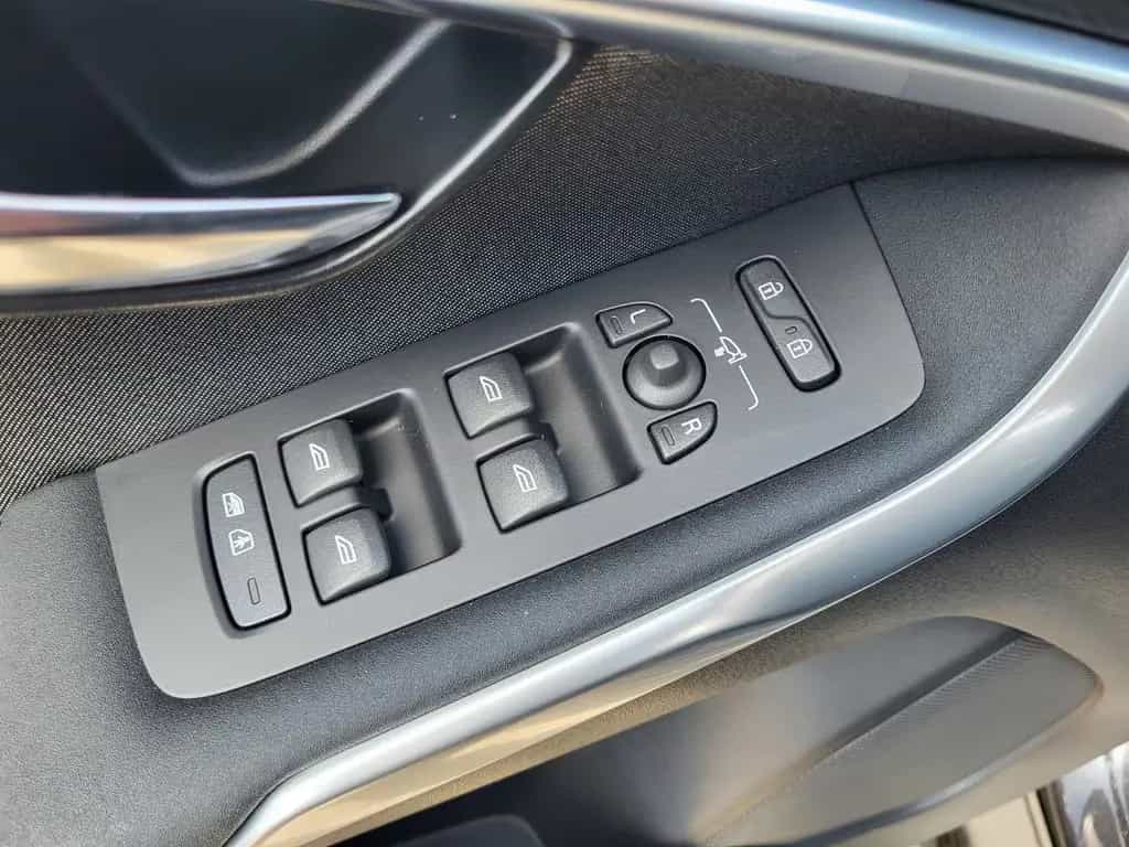 Volvo V40 Cross Country You! AWD,Standheizung 11/2014-photo-29