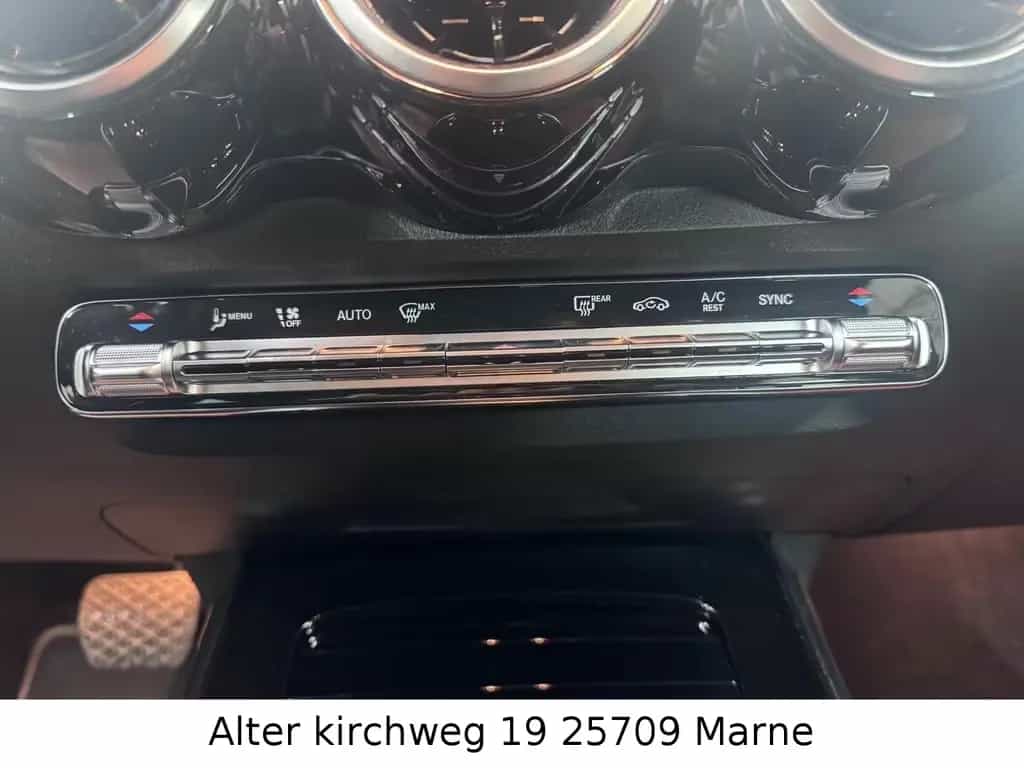 Mercedes-Benz GLB 220 d KAMERA SPH SHZ NAVI LED PDC BT 1HAND 03/2021-photo-21