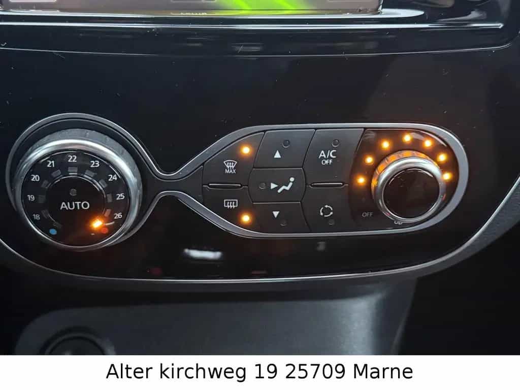 Renault Captur Crossborder Kamera Navi SHZ LED PDC ALU 02/2018-photo-19