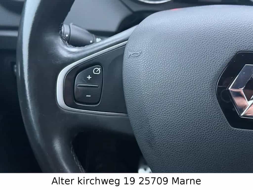 Renault Captur Crossborder Kamera Navi SHZ LED PDC ALU 02/2018-photo-21