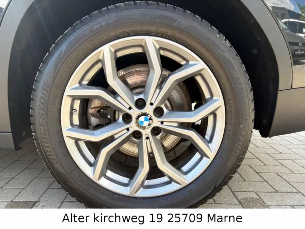 BMW X3 xDrive 30i xLine LED NAVI PDC SHZ TÜV 1HAND 02/2021-photo-44