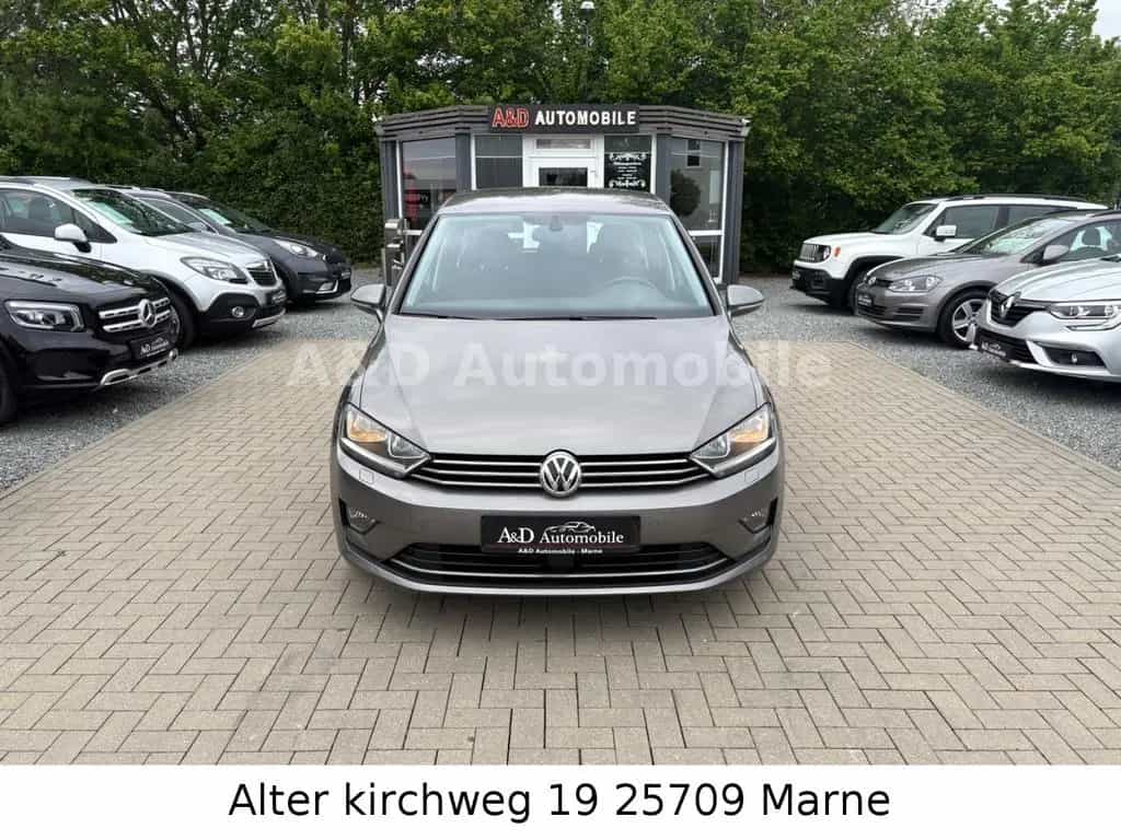 Volkswagen Golf Sportsvan VII Highline KAM.AHK.BT.TÜV NEU 10/2015-photo-1