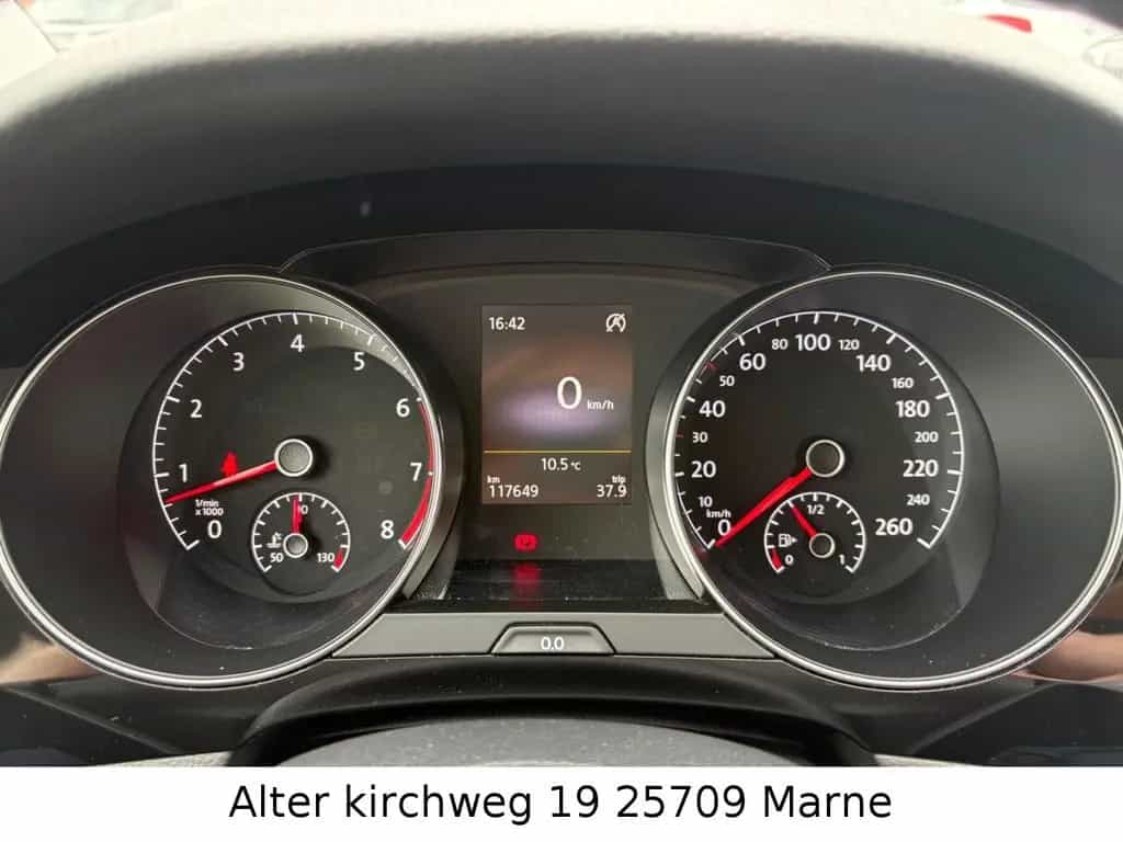 Volkswagen Golf Sportsvan VII Highline KAM.AHK.BT.TÜV NEU 10/2015-photo-17