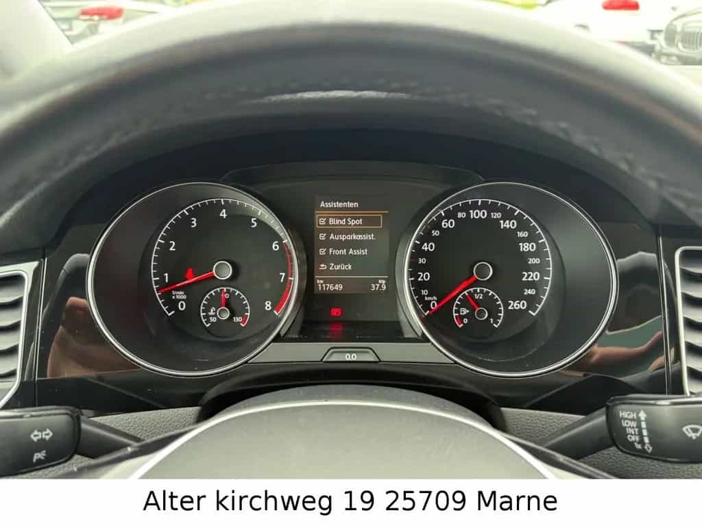 Volkswagen Golf Sportsvan VII Highline KAM.AHK.BT.TÜV NEU 10/2015-photo-18