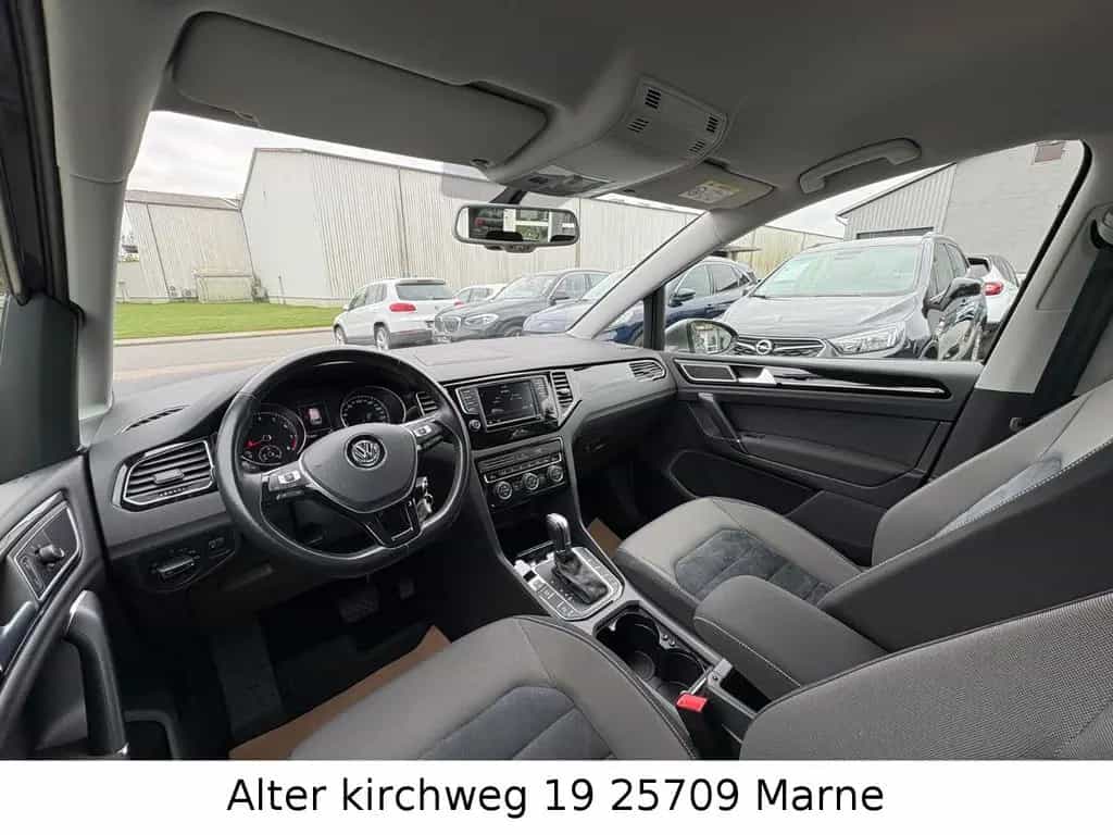 Volkswagen Golf Sportsvan VII Highline KAM.AHK.BT.TÜV NEU 10/2015-photo-9