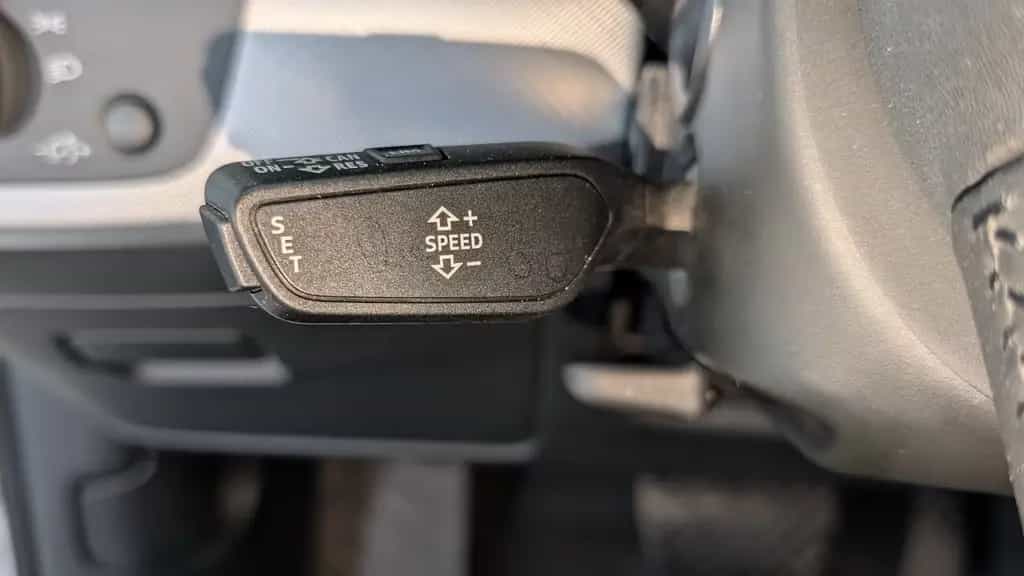 Audi A4 Avant 35 TDI sport S-tronic LED * Navi 01/2019-photo-15