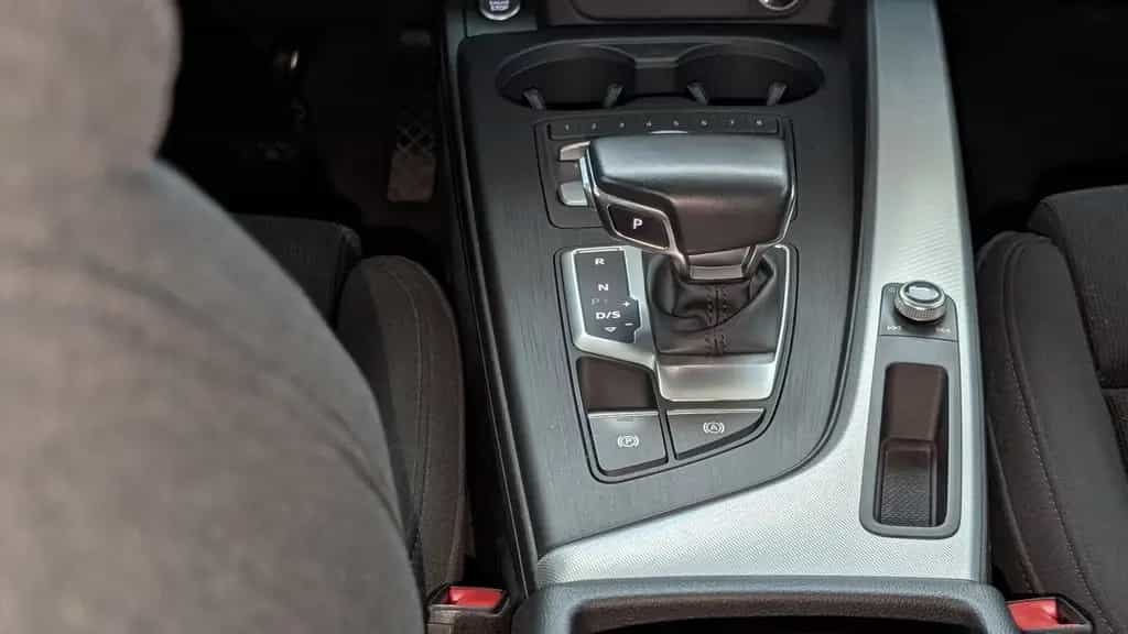 Audi A4 Avant 35 TDI sport S-tronic LED * Navi 01/2019-photo-24