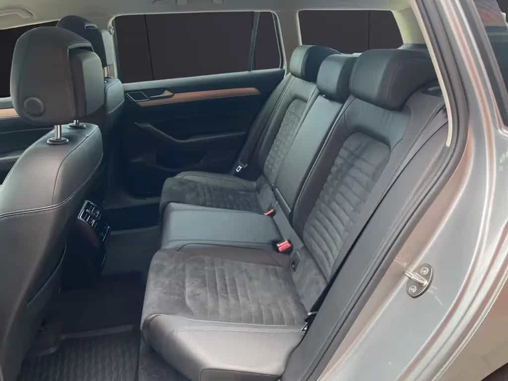 Volkswagen Passat Variant Highline *1.Hand*Navi*Kamera*Shz* 01/2018-photo-12