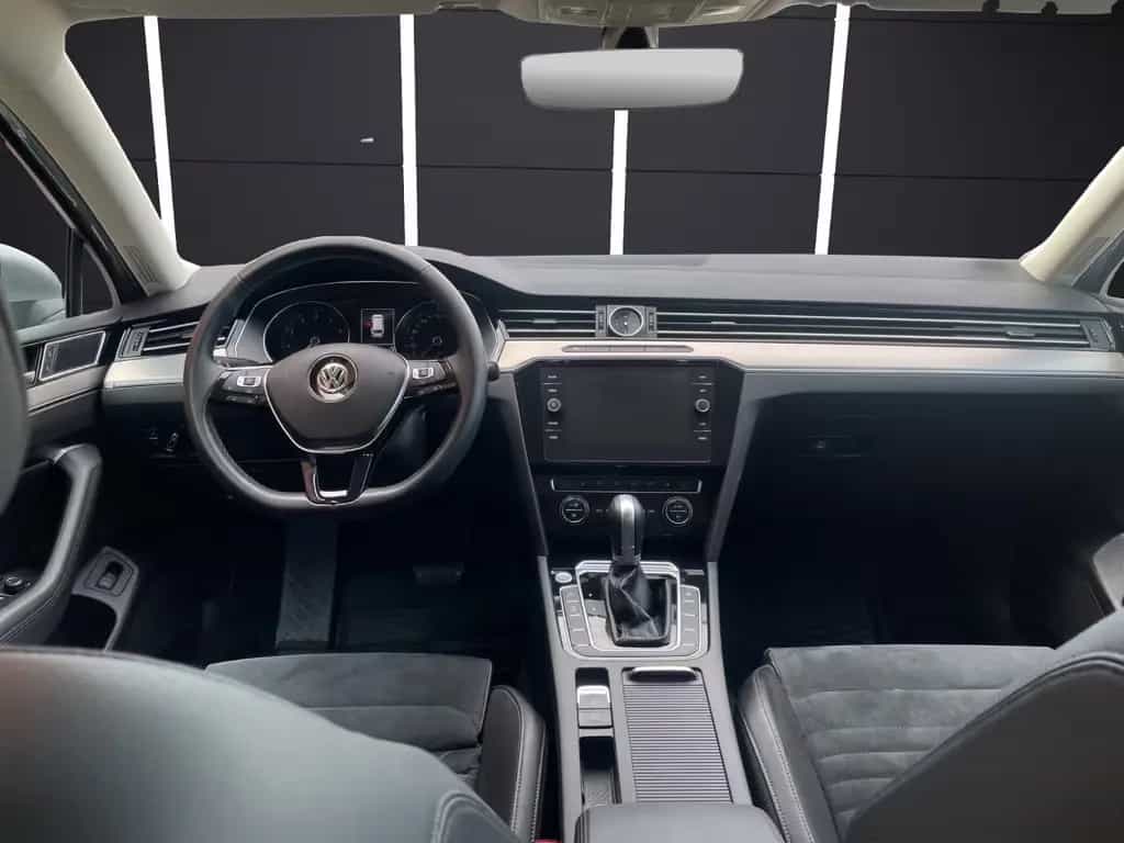 Volkswagen Passat Variant Highline *1.Hand*Navi*Kamera*Shz* 01/2018-photo-16