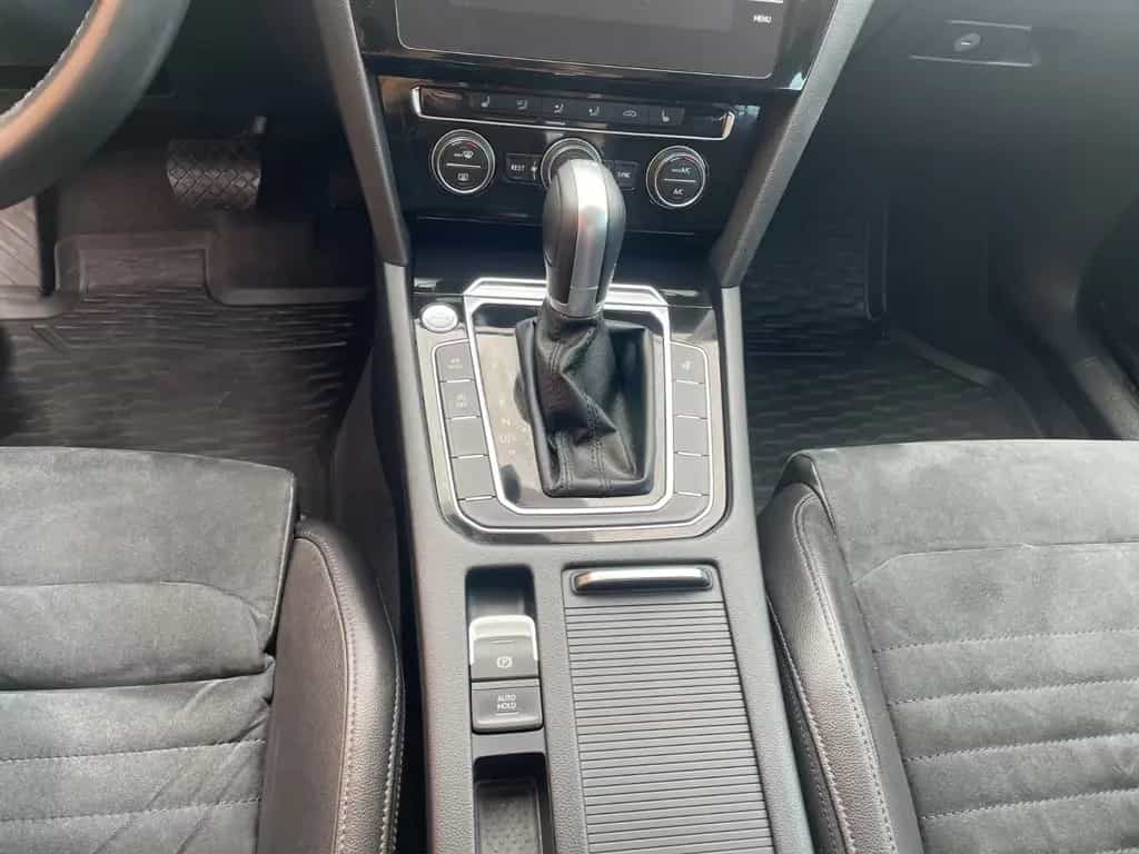 Volkswagen Passat Variant Highline *1.Hand*Navi*Kamera*Shz* 01/2018-photo-18