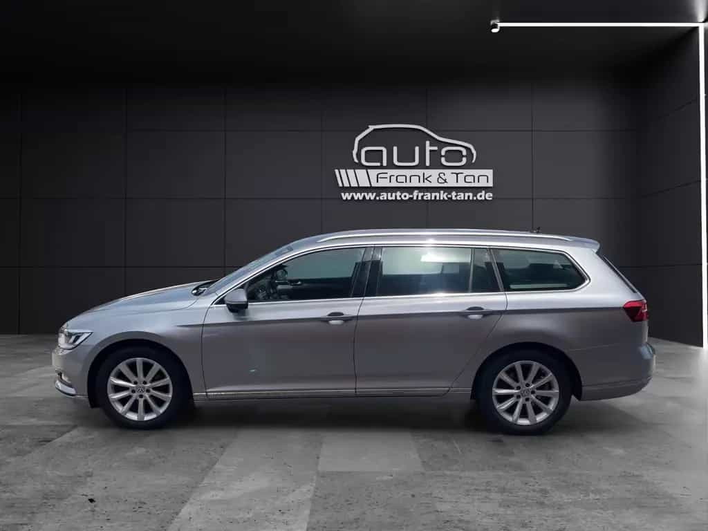 Volkswagen Passat Variant Highline *1.Hand*Navi*Kamera*Shz* 01/2018-photo-2