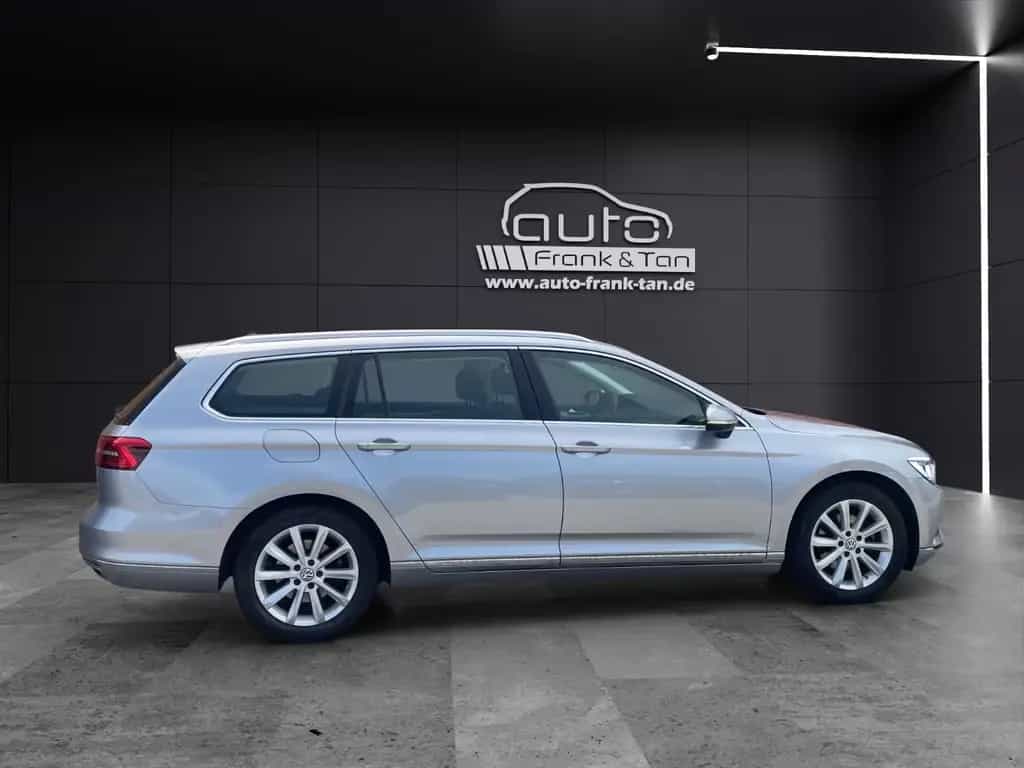 Volkswagen Passat Variant Highline *1.Hand*Navi*Kamera*Shz* 01/2018-photo-6