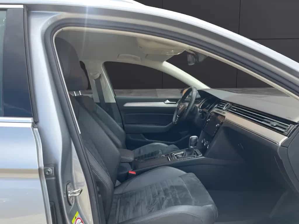 Volkswagen Passat Variant Highline *1.Hand*Navi*Kamera*Shz* 01/2018-photo-9