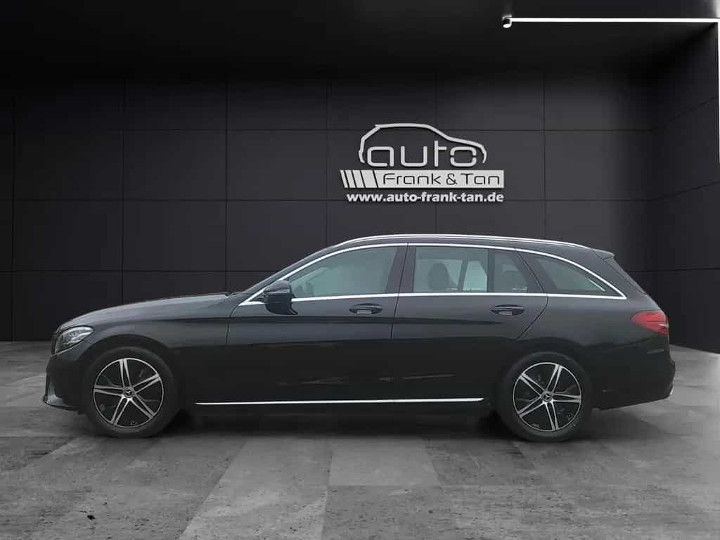 Mercedes-Benz C 300 *Navi*Pano*SitzHZ*Totwinkel*LED* 11/2020-photo-2
