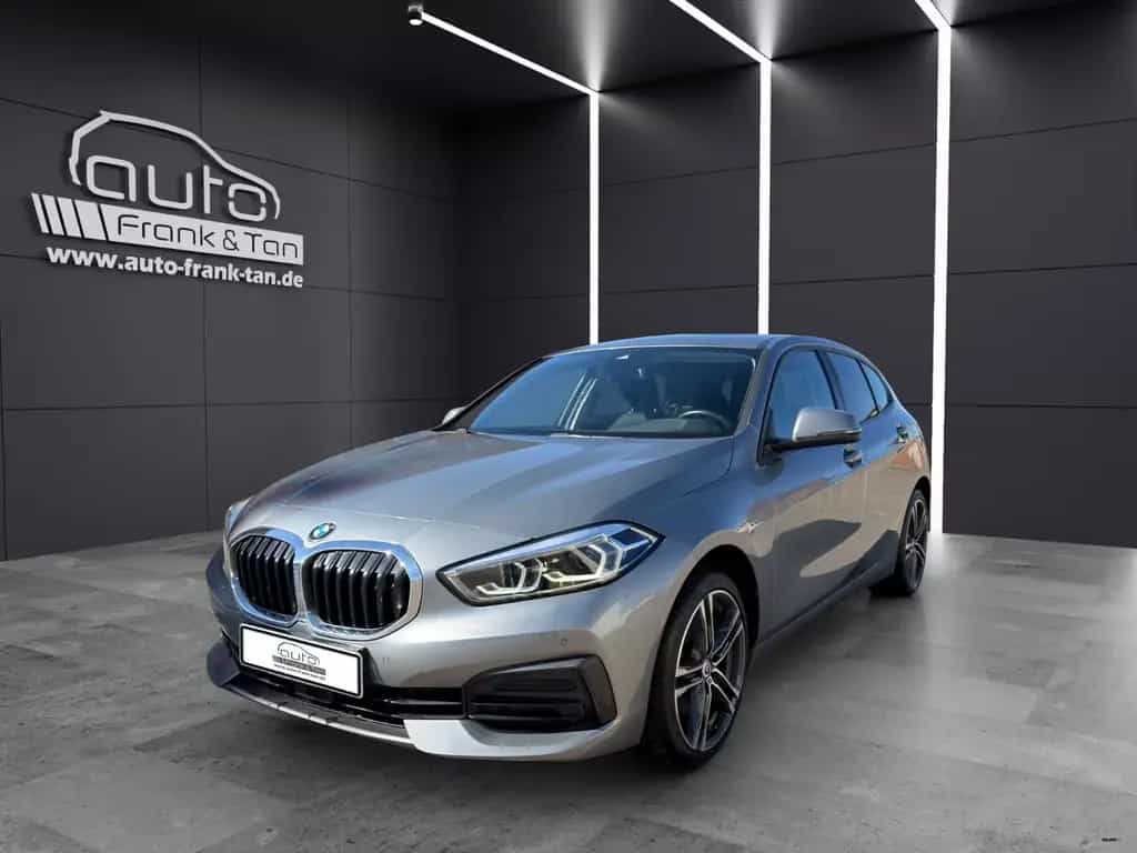 BMW 118 *LED*Apple*Navi*PDC*Fernlichtassistent*DAB* 01/2022-photo-0