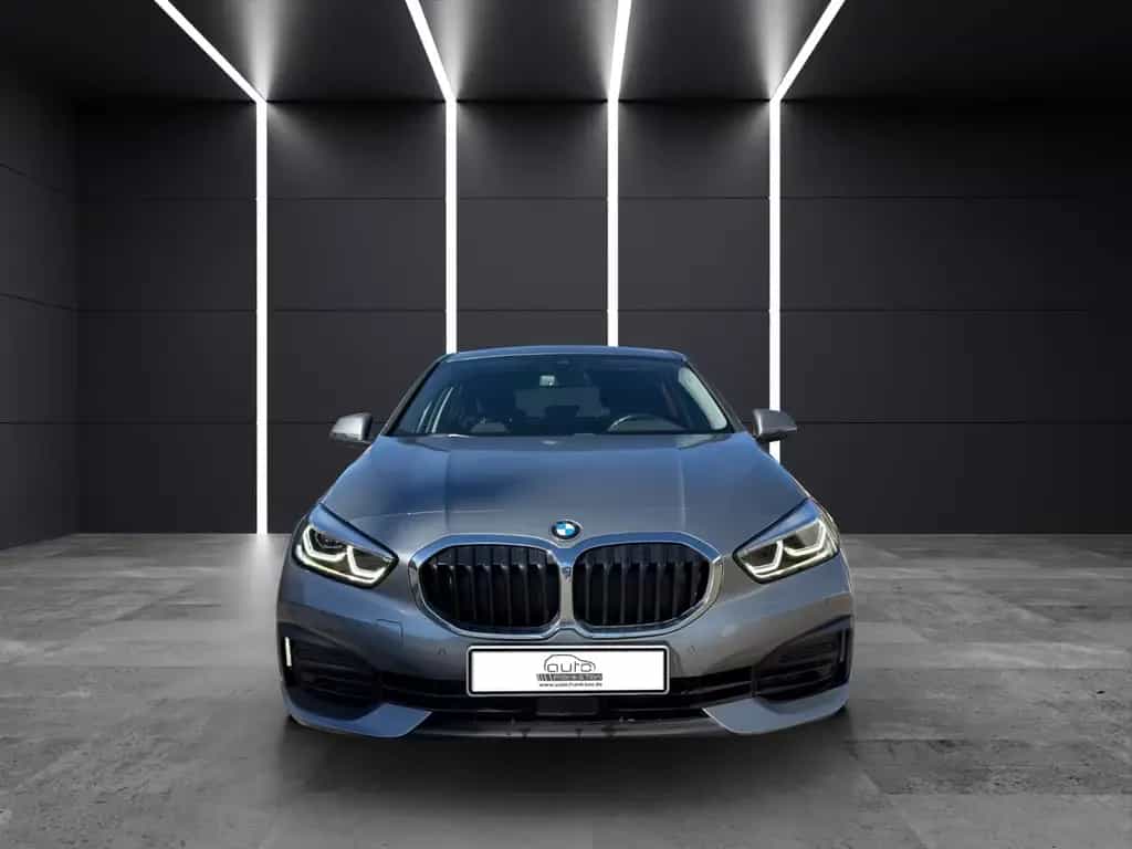BMW 118 *LED*Apple*Navi*PDC*Fernlichtassistent*DAB* 01/2022-photo-1