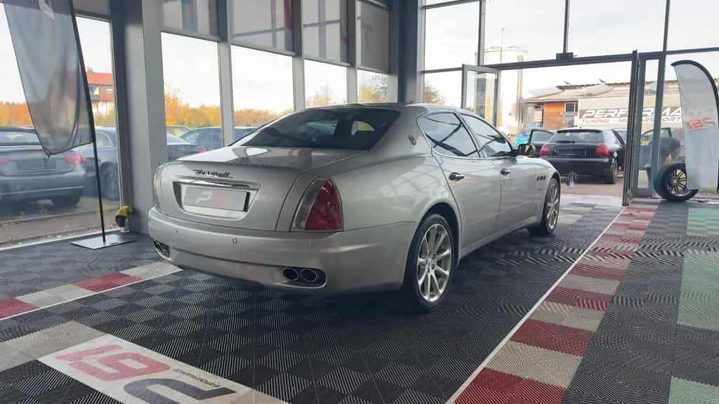 Maserati Quattroporte /Leder/TÜV /Tempomat/Sitzheizung 12/2005-photo-2
