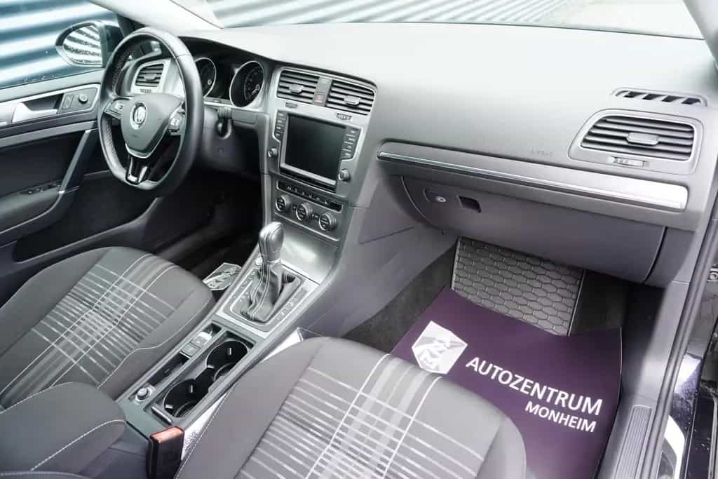 Volkswagen Golf 1.4 TSI DSG|LOUNGE|KEYLESS|APPLE|PDC|NAVI 10/2015-photo-16