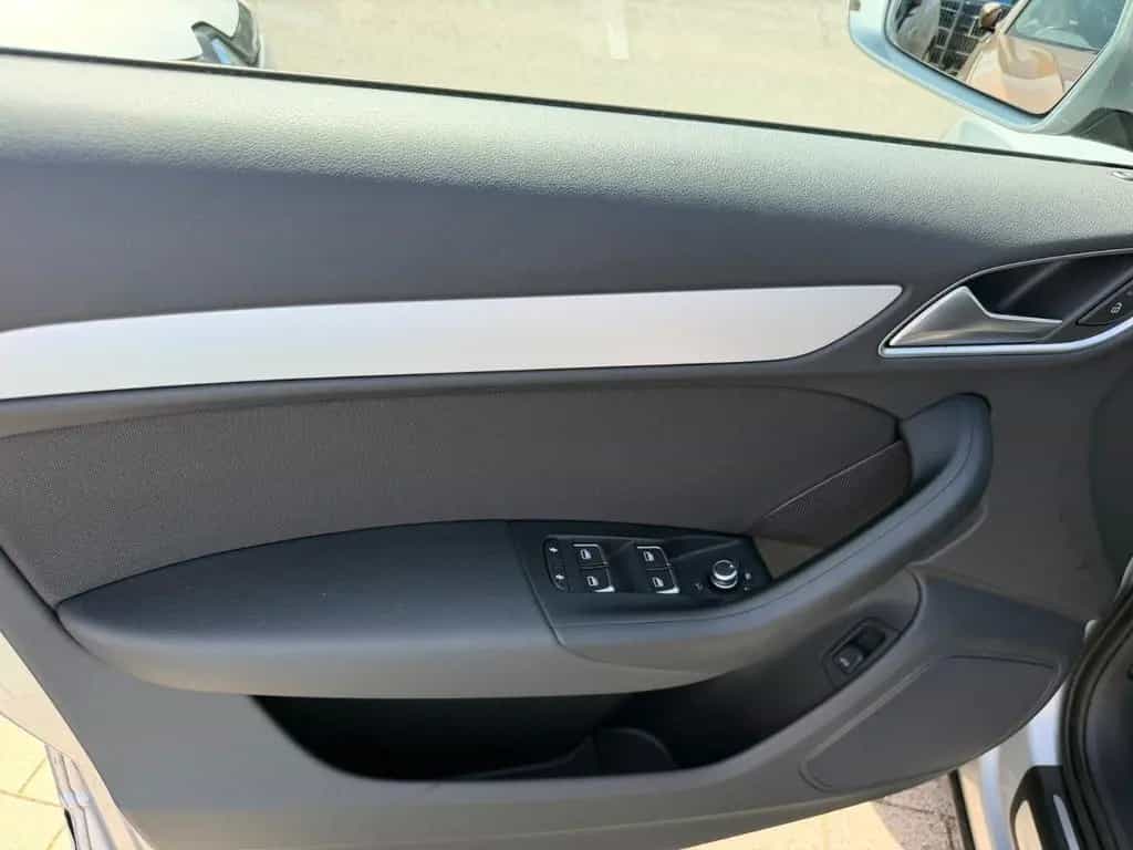 Audi Q3 sport S line Selection LED Navigation Klima 12/2018-photo-15