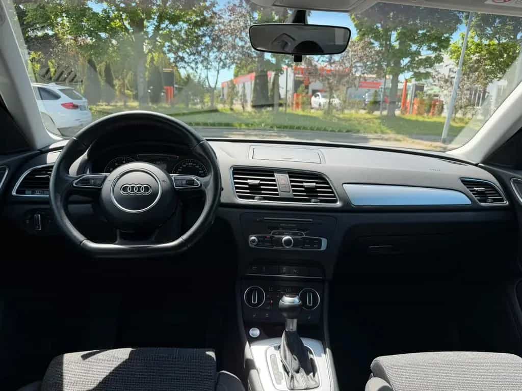 Audi Q3 sport S line Selection LED Navigation Klima 12/2018-photo-17
