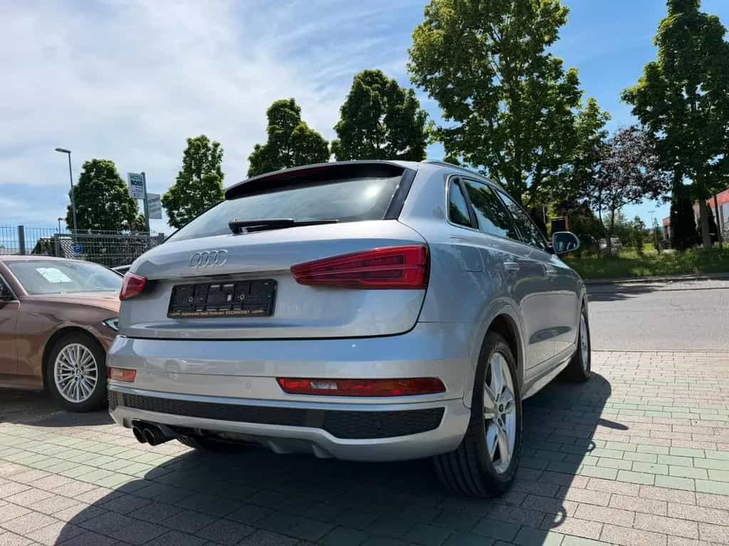 Audi Q3 sport S line Selection LED Navigation Klima 12/2018-photo-7