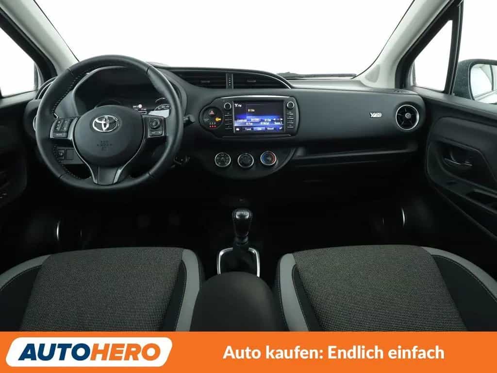Toyota Yaris 1.5 Dual VVT-iE Y20 Club *CAM*SHZ*ALU* 09/2019-photo-11