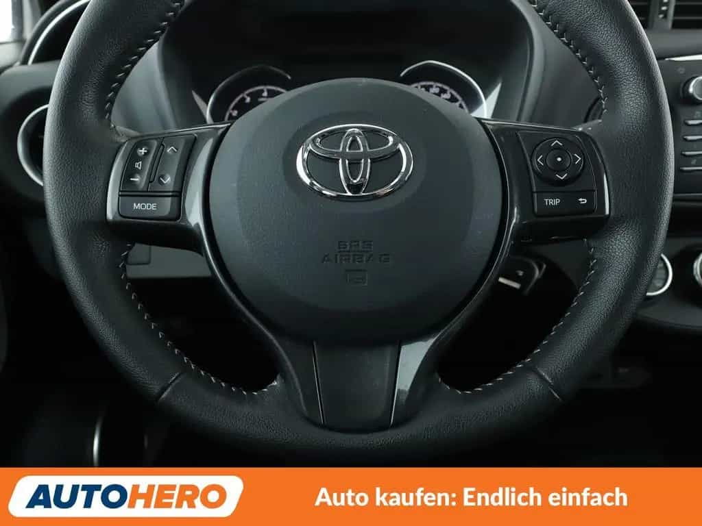 Toyota Yaris 1.5 Dual VVT-iE Y20 Club *CAM*SHZ*ALU* 09/2019-photo-18
