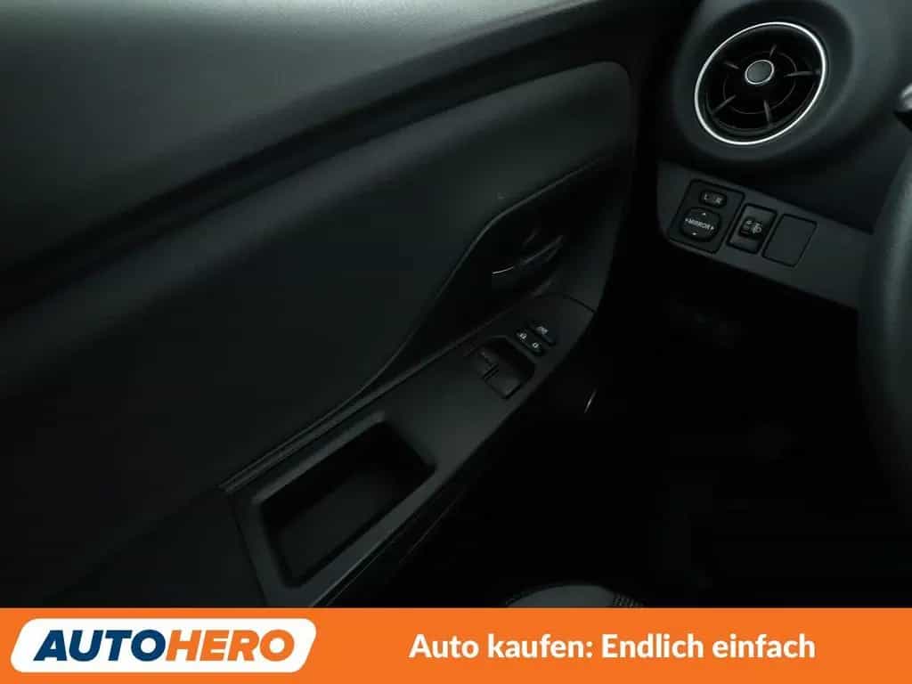 Toyota Yaris 1.5 Dual VVT-iE Y20 Club *CAM*SHZ*ALU* 09/2019-photo-25