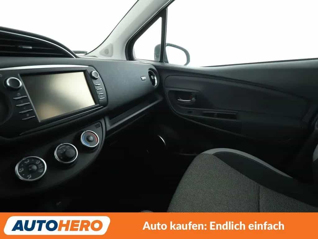 Toyota Yaris 1.5 Dual VVT-iE Y20 Club *CAM*SHZ*ALU* 09/2019-photo-26