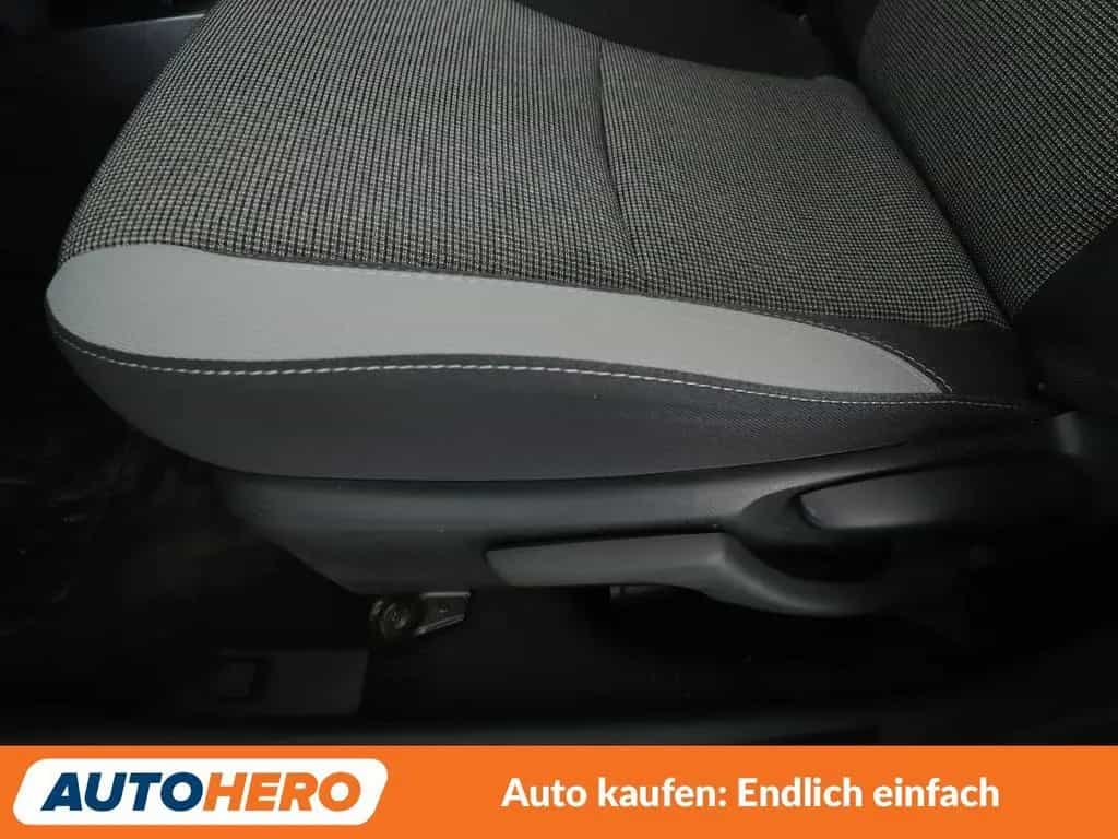 Toyota Yaris 1.5 Dual VVT-iE Y20 Club *CAM*SHZ*ALU* 09/2019-photo-27